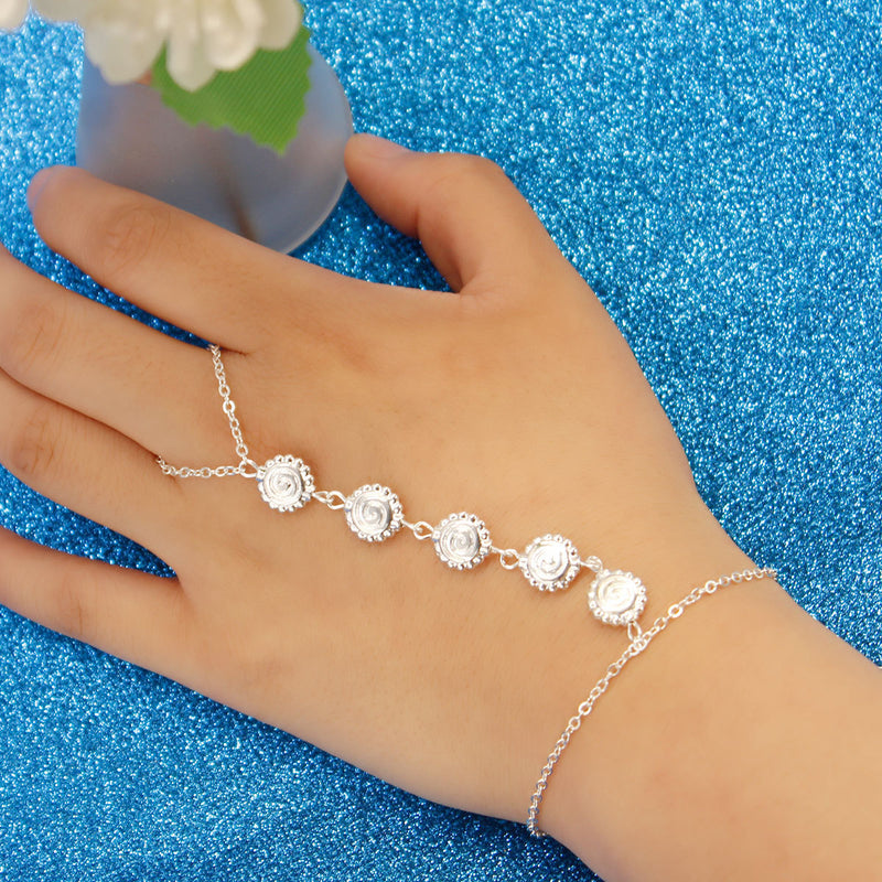 Women's Fashion Creative Accessories With Finger Bracelet